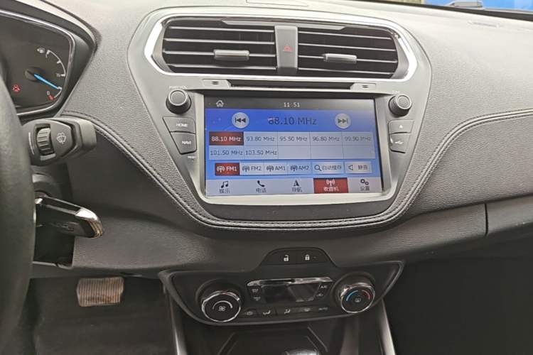 Used Ford Escort 2017 Happiness Edition 1.5L Automatic Fashion Version Audio And AC Panel