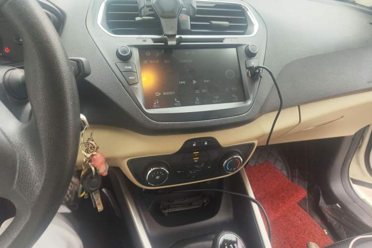 Used Ford Escort 2017 1.5L Manual Comfort Model Audio And AC Panel