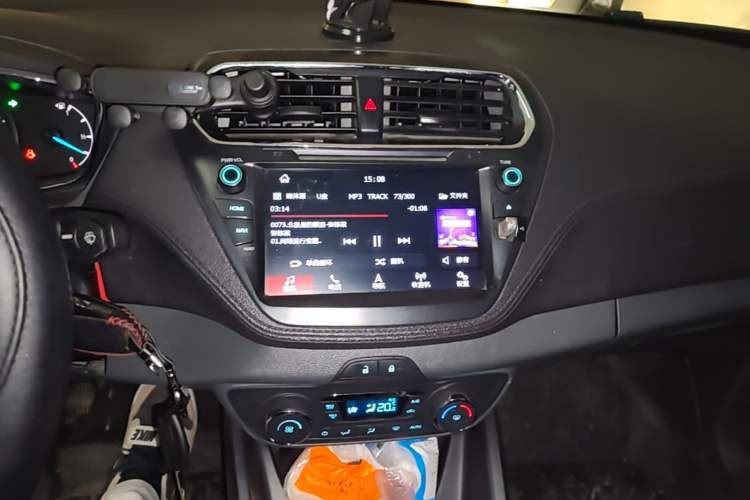 Used Ford Escort 2017 Happy Edition 1.5L Manual Fashion Model Audio And AC Panel