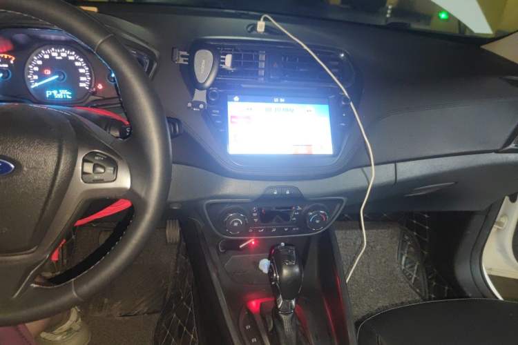 Used Ford Escort 2017 Happiness Edition 1.5L Automatic Fashion Version Audio And AC Panel