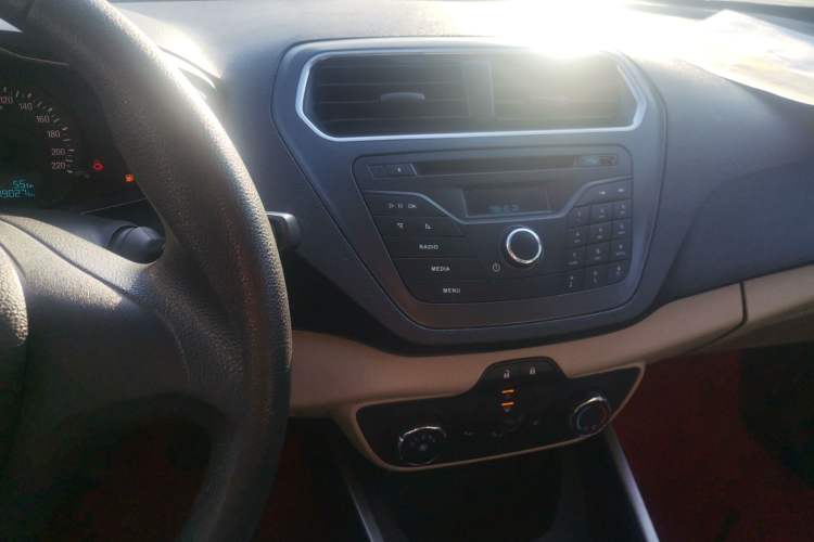 Used Ford Escort 2017 1.5L Manual Comfort Model Audio And AC Panel