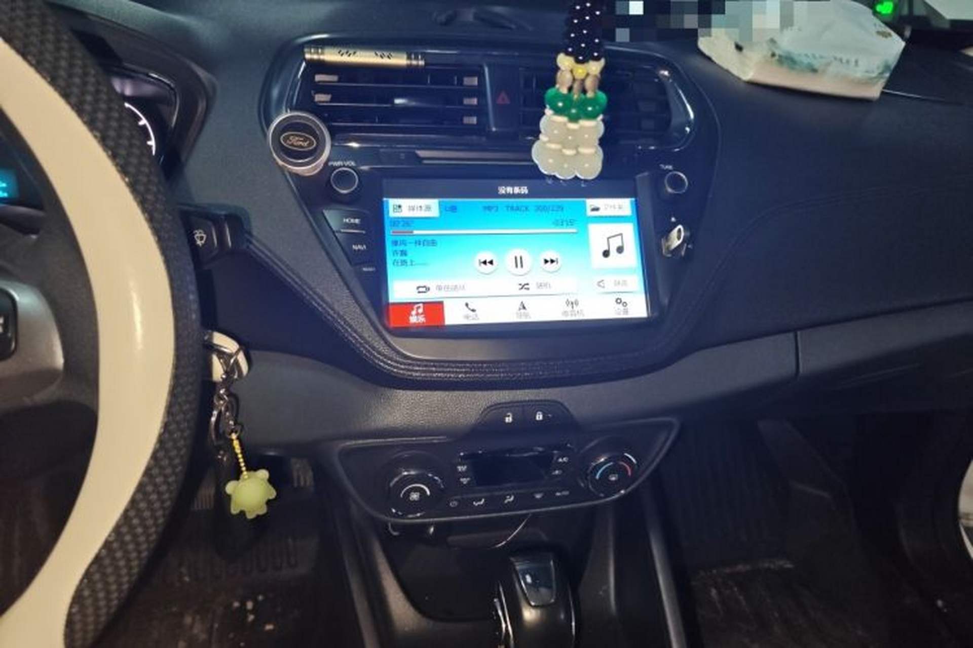Used Ford Escort 2017 Happiness Edition 1.5L Automatic Fashion Version Audio And AC Panel