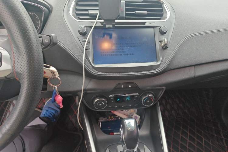 Used Ford Escort 2017 Happiness Edition 1.5L Automatic Fashion Version Audio And AC Panel