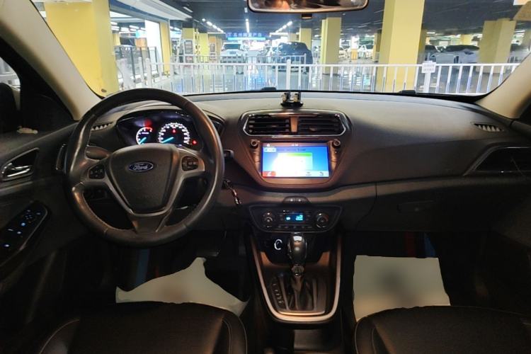 Used Ford Escort 2017 Happiness Edition 1.5L Automatic Fashion Version Center Console