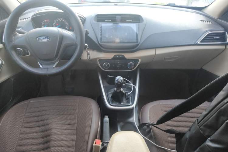 Used Ford Escort 2017 1.5L Manual Comfort Model Center Console