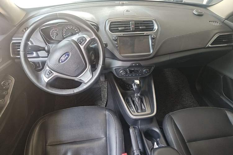 Used Ford Escort 2017 Happiness Edition 1.5L Automatic Fashion Version Center Console