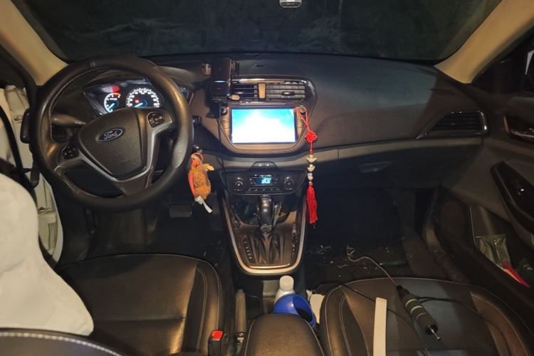 Used Ford Escort 2017 Happiness Edition 1.5L Automatic Fashion Version Center Console