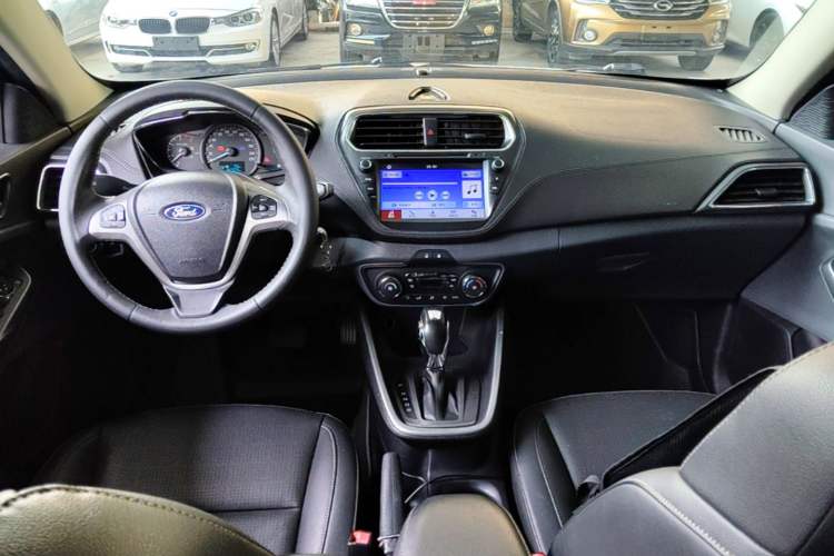 Used Ford Escort 2017 Happiness Edition 1.5L Automatic Fashion Version Center Console