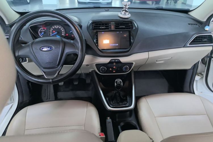 Used Ford Escort 2017 1.5L Manual Comfort Model Center Console