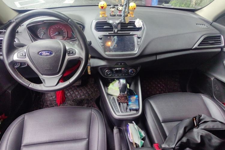 Used Ford Escort 2017 Happiness Edition 1.5L Automatic Fashion Version Center Console