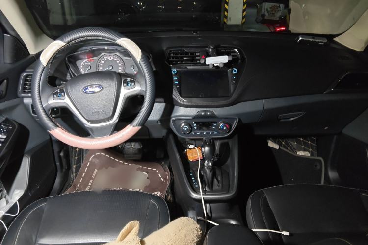 Used Ford Escort 2017 Happiness Edition 1.5L Automatic Fashion Version Center Console
