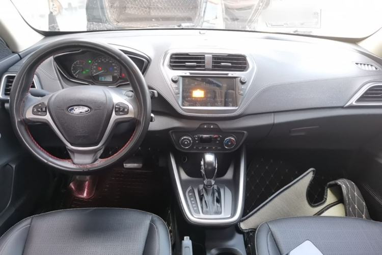 Used Ford Escort 2017 Happiness Edition 1.5L Automatic Fashion Version Center Console