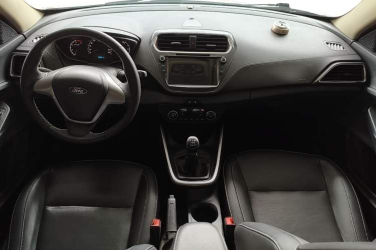 Used Ford Escort 2017 Happy Edition 1.5L Manual Fashion Model Center Console