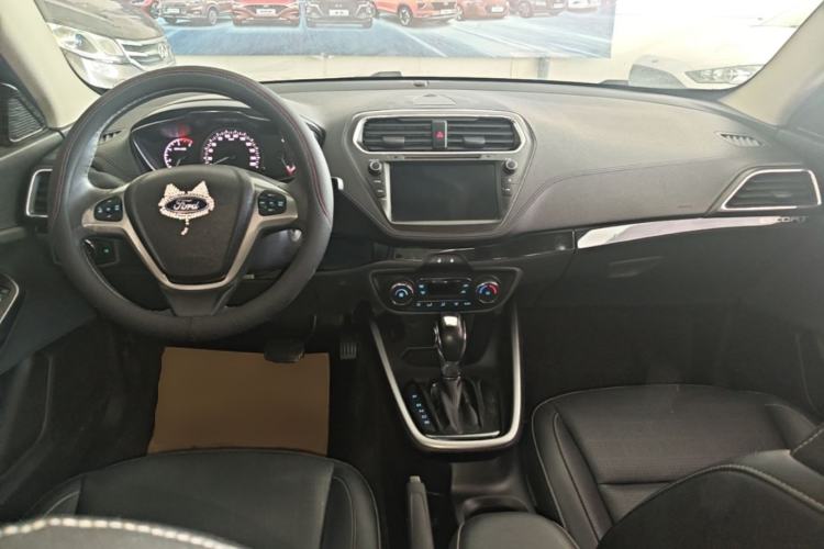 Used Ford Escort 2017 Happiness Edition 1.5L Automatic Fashion Version Center Console