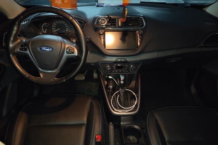 Used Ford Escort 2017 Happiness Edition 1.5L Automatic Fashion Version Center Console