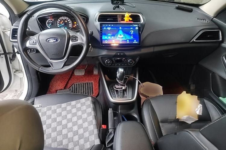 Used Ford Escort 2017 Happiness Edition 1.5L Automatic Fashion Version Center Console