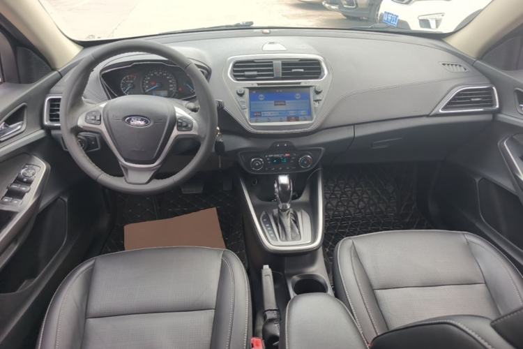 Used Ford Escort 2017 Happiness Edition 1.5L Automatic Fashion Version Center Console