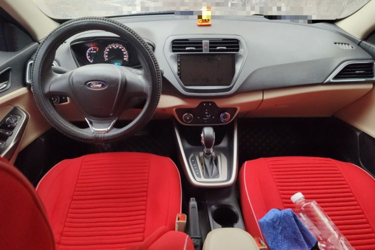 Used Ford Escort 2017 1.5L Automatic Comfort Model Center Console