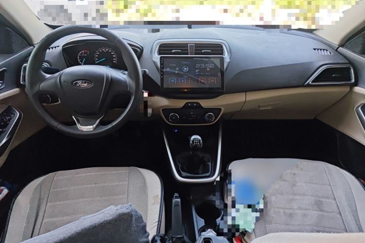 Used Ford Escort 2017 Revised Version 1.5L Manual Comfort Edition Center Console