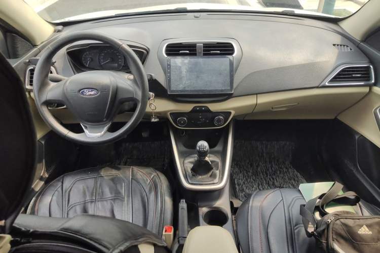 Used Ford Escort 2017 1.5L Manual Comfort Model Center Console