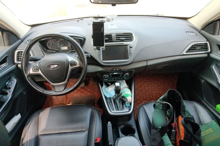 Used Ford Escort 2017 Happiness Edition 1.5L Automatic Fashion Version Center Console