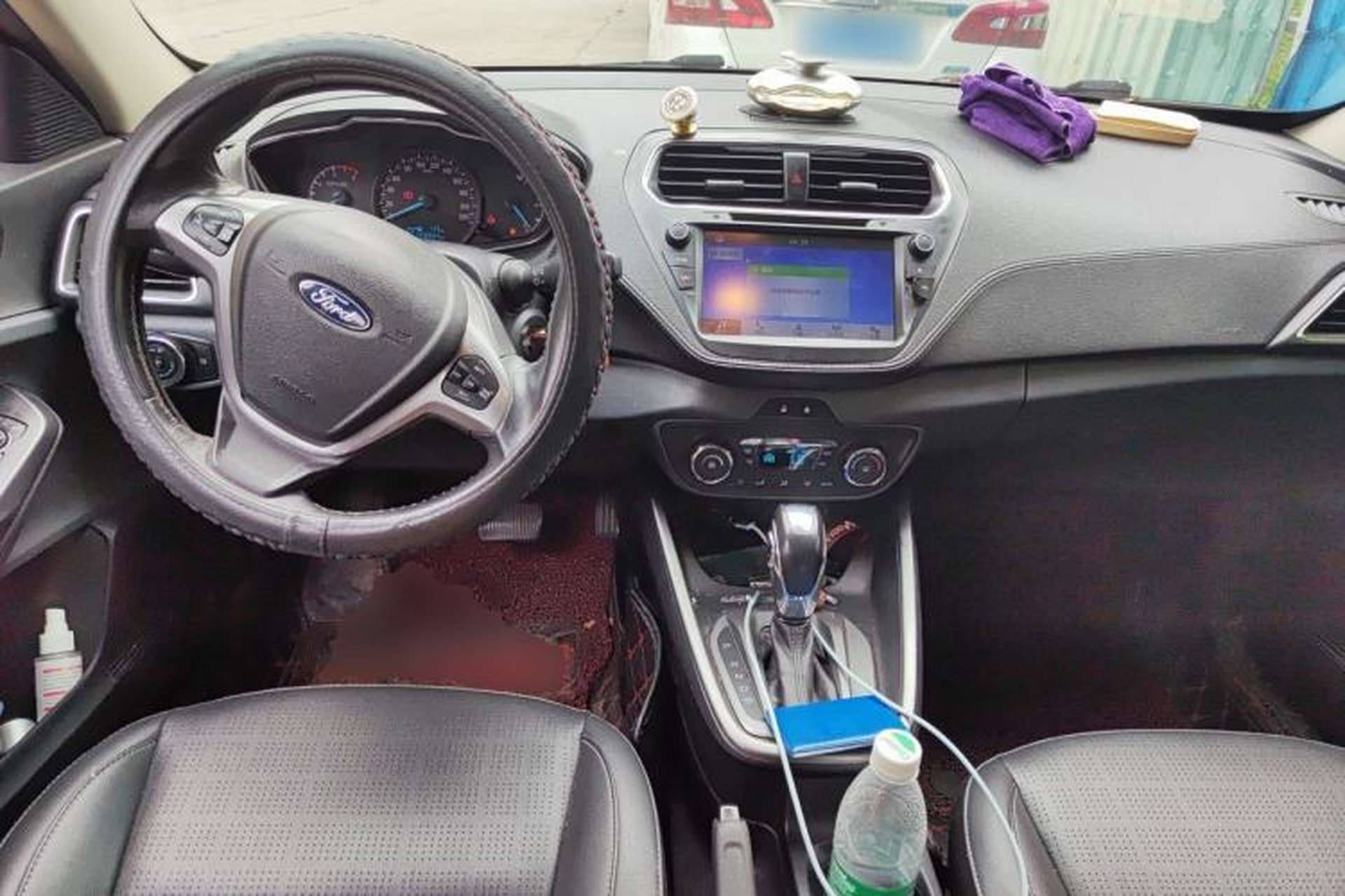 Used Ford Escort 2017 Happiness Edition 1.5L Automatic Fashion Version Center Console