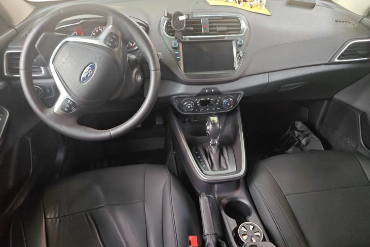 Used Ford Escort 2017 Happiness Edition 1.5L Automatic Fashion Version Center Console