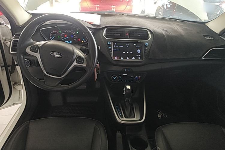 Used Ford Escort 2017 Happiness Edition 1.5L Automatic Fashion Version Center Console