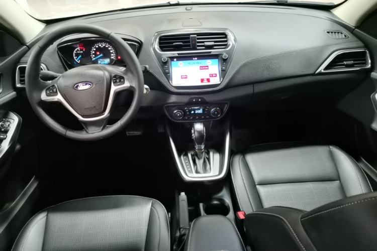 Used Ford Escort 2017 Happiness Edition 1.5L Automatic Fashion Version Center Console