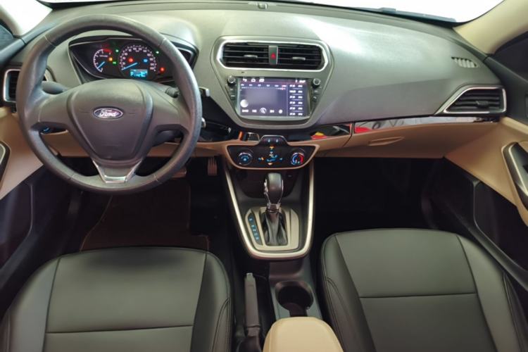 Used Ford Escort 2017 Revised Version 1.5L Automatic Comfort Edition Center Console