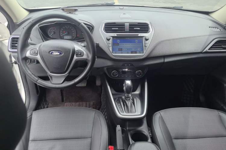 Used Ford Escort 2017 Happiness Edition 1.5L Automatic Fashion Version Center Console