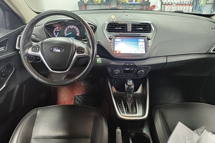 Used Ford Escort 2017 Happiness Edition 1.5L Automatic Fashion Version Center Console