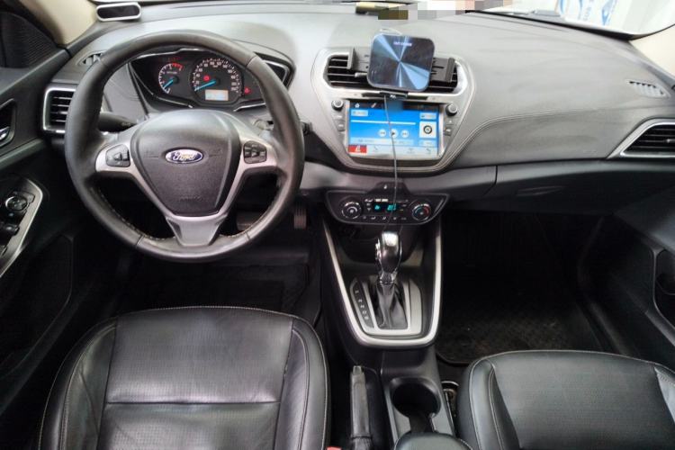 Used Ford Escort 2017 Happiness Edition 1.5L Automatic Fashion Version Center Console