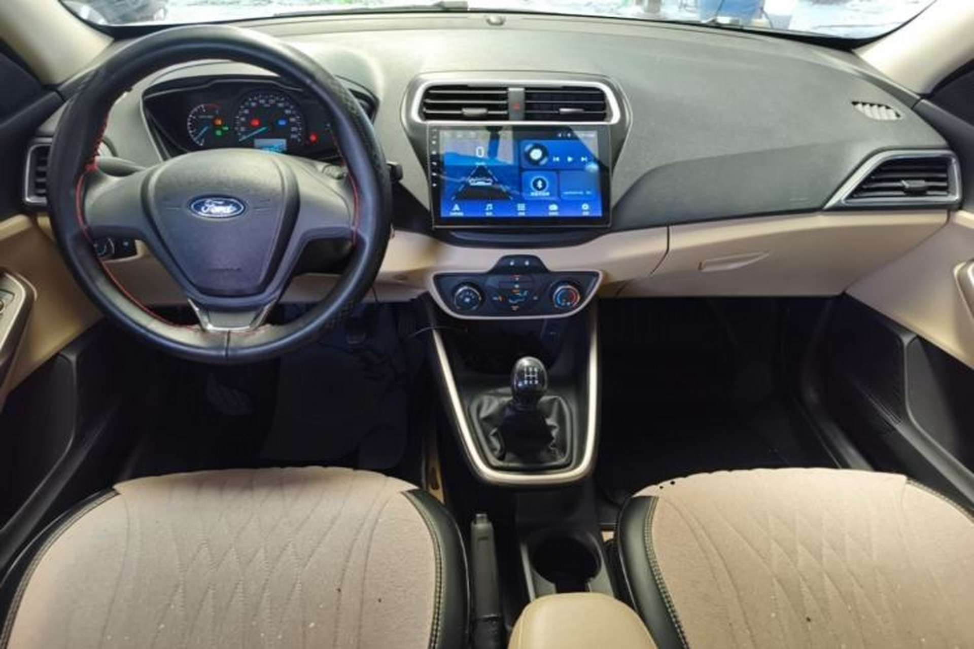 Used Ford Escort 2017 1.5L Manual Comfort Model Center Console
