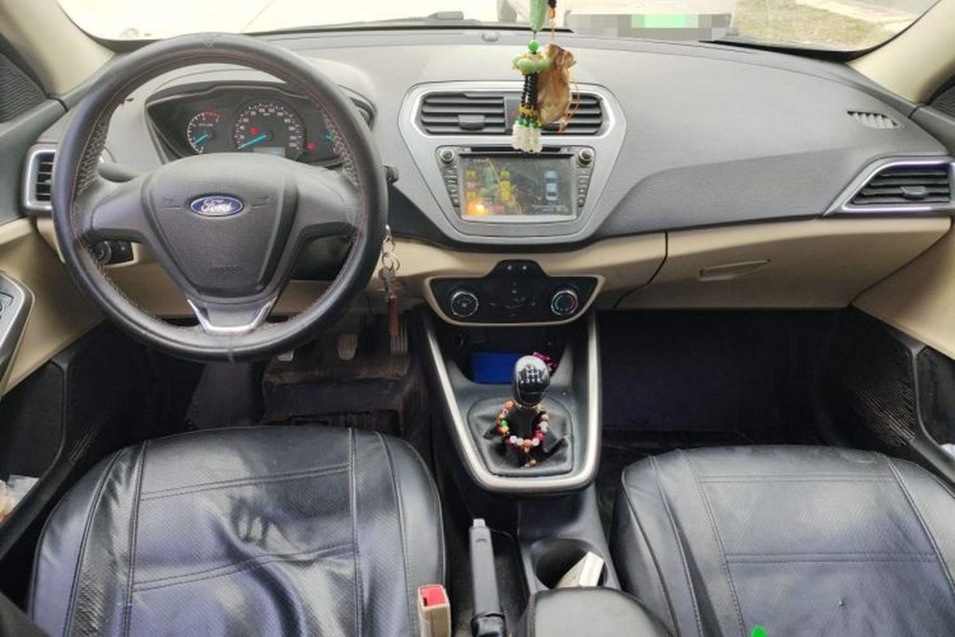 Used Ford Escort 2017 1.5L Manual Comfort Model Center Console