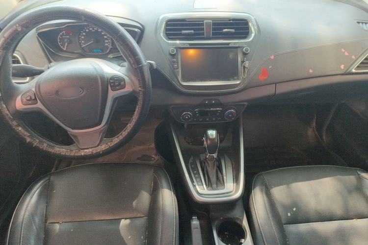 Used Ford Escort 2017 Happiness Edition 1.5L Automatic Fashion Version Center Console
