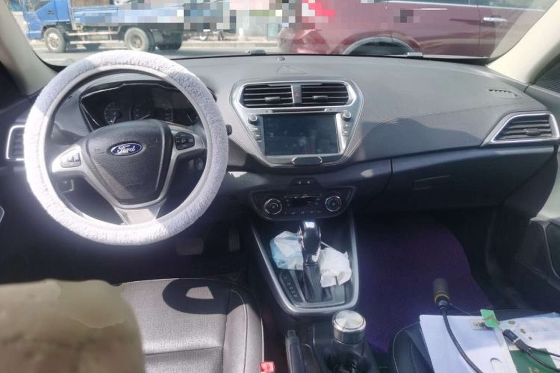 Used Ford Escort 2017 Happiness Edition 1.5L Automatic Fashion Version Center Console