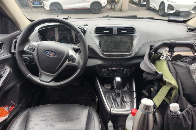 Used Ford Escort 2017 Happiness Edition 1.5L Automatic Fashion Version Center Console
