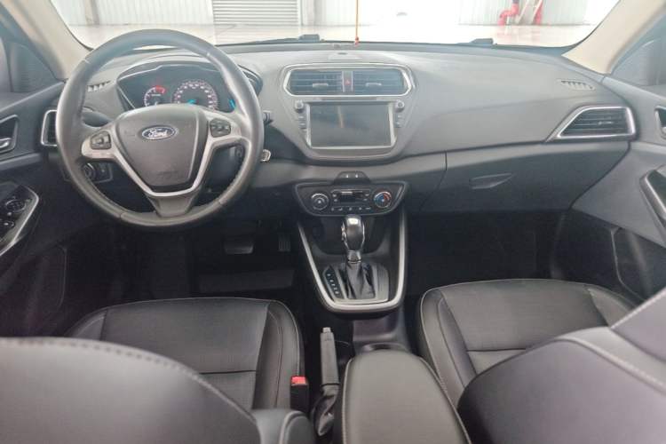 Used Ford Escort 2017 Happiness Edition 1.5L Automatic Fashion Version Center Console