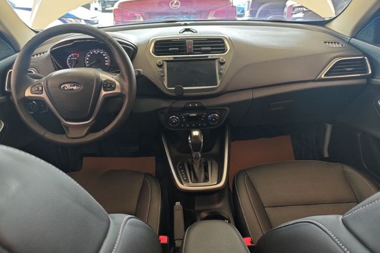 Used Ford Escort 2017 Happiness Edition 1.5L Automatic Fashion Version Center Console