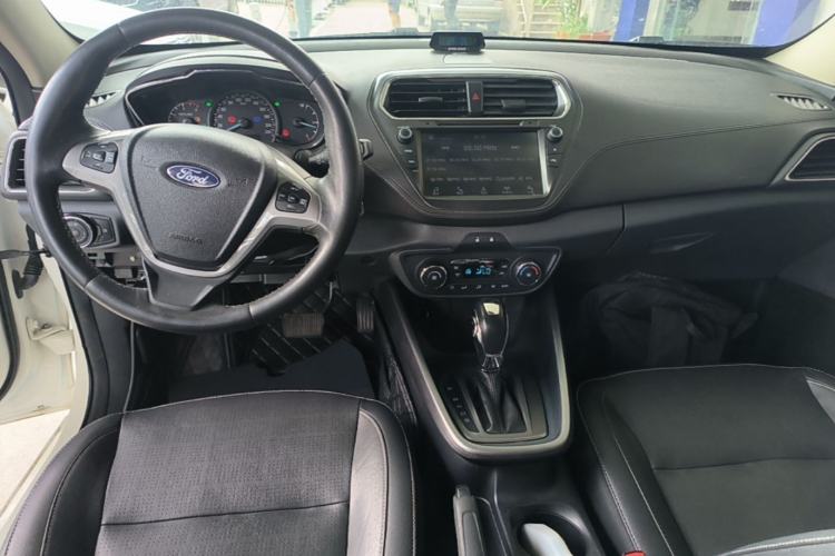 Used Ford Escort 2017 Happiness Edition 1.5L Automatic Fashion Version Center Console