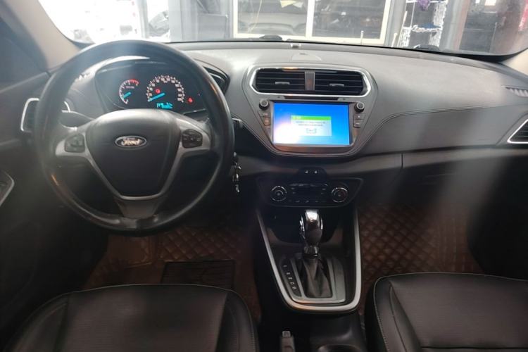 Used Ford Escort 2017 Happiness Edition 1.5L Automatic Fashion Version Center Console
