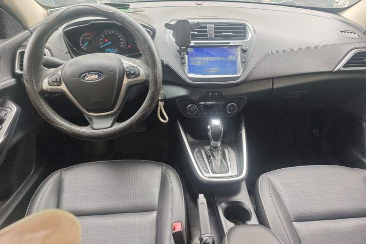 Used Ford Escort 2017 Happiness Edition 1.5L Automatic Fashion Version Center Console
