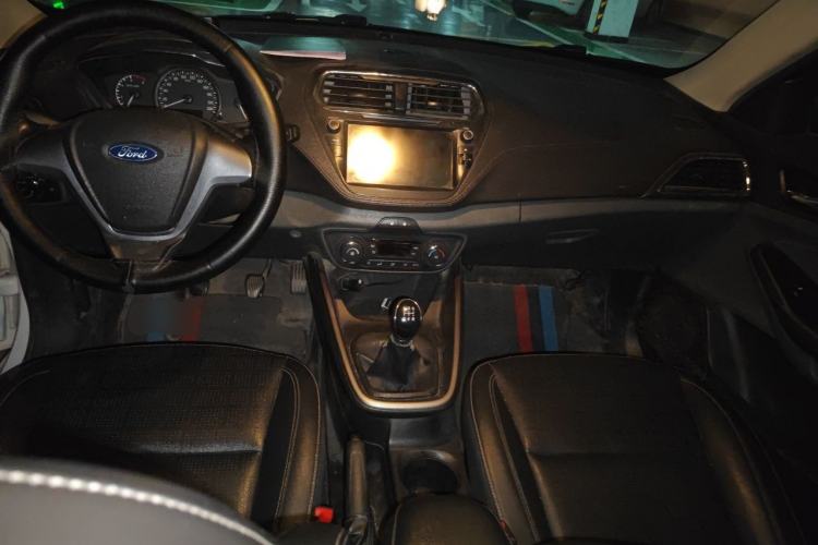 Used Ford Escort 2017 Happy Edition 1.5L Manual Fashion Model Center Console