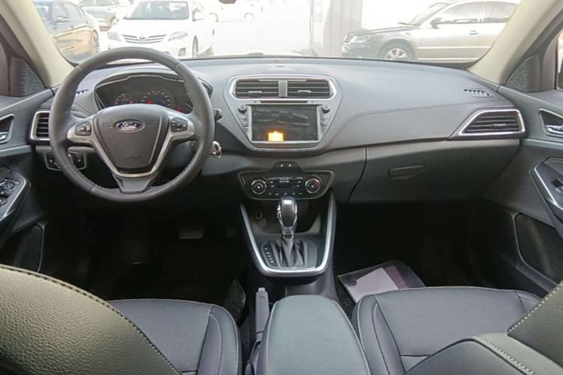 Used Ford Escort 2017 Happiness Edition 1.5L Automatic Fashion Version Center Console