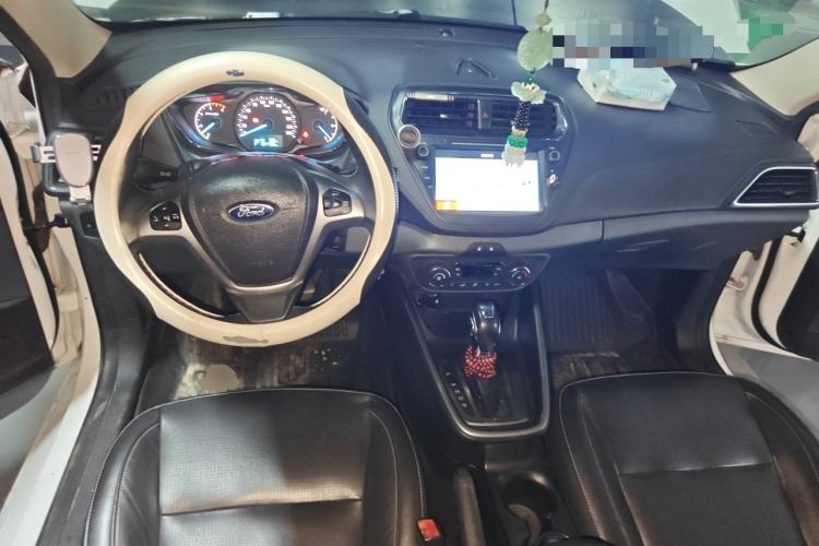 Used Ford Escort 2017 Happiness Edition 1.5L Automatic Fashion Version Center Console