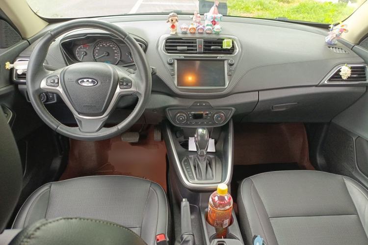Used Ford Escort 2017 Happiness Edition 1.5L Automatic Fashion Version Center Console