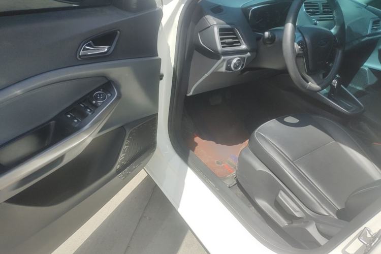 Used Ford Escort 2017 Happiness Edition 1.5L Automatic Fashion Version Driver Seat