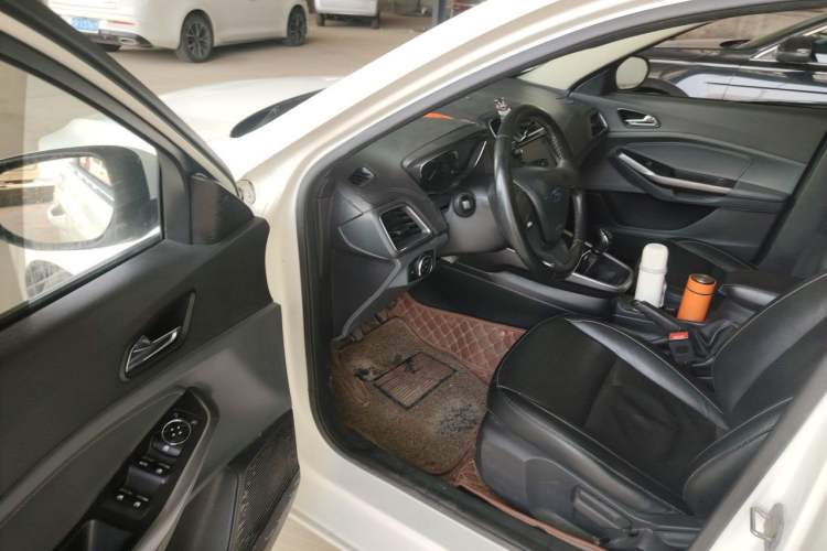 Used Ford Escort 2017 Happy Edition 1.5L Manual Fashion Model Driver Seat