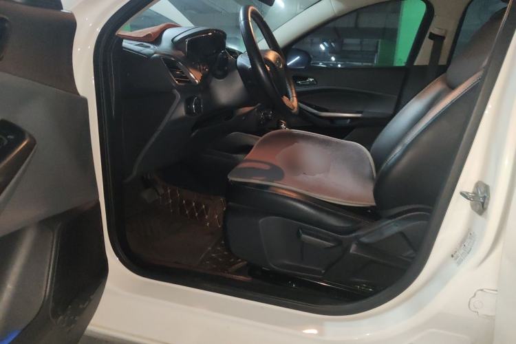 Used Ford Escort 2017 Happiness Edition 1.5L Automatic Fashion Version Driver Seat